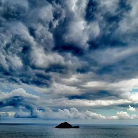 Affittacamere Molo Di Luxury Alassio