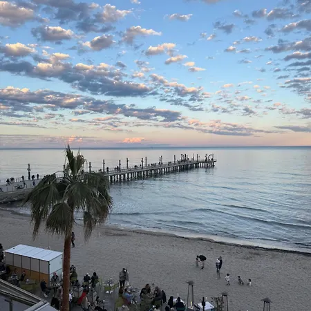 Molo Di Luxury Alassio